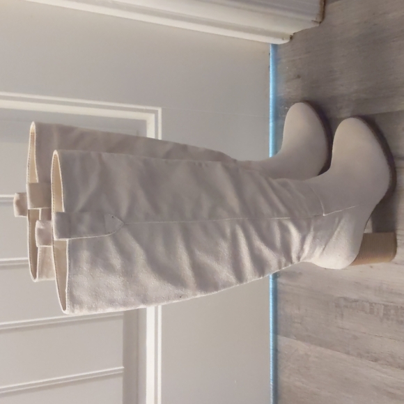 joli jolimall Shoes - Jolimall Knee Hi Boots NWOT